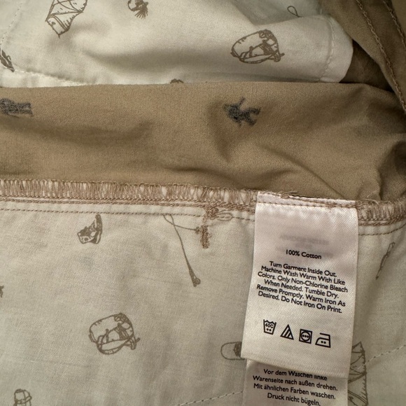 Shorts. New condition. With little navy blue Bigfoot pattern - Picture 5 of 5